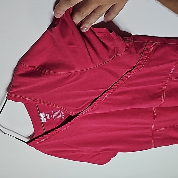 Health Pro medium pink stretch short sleeve scrub top - Picture 3 of 6